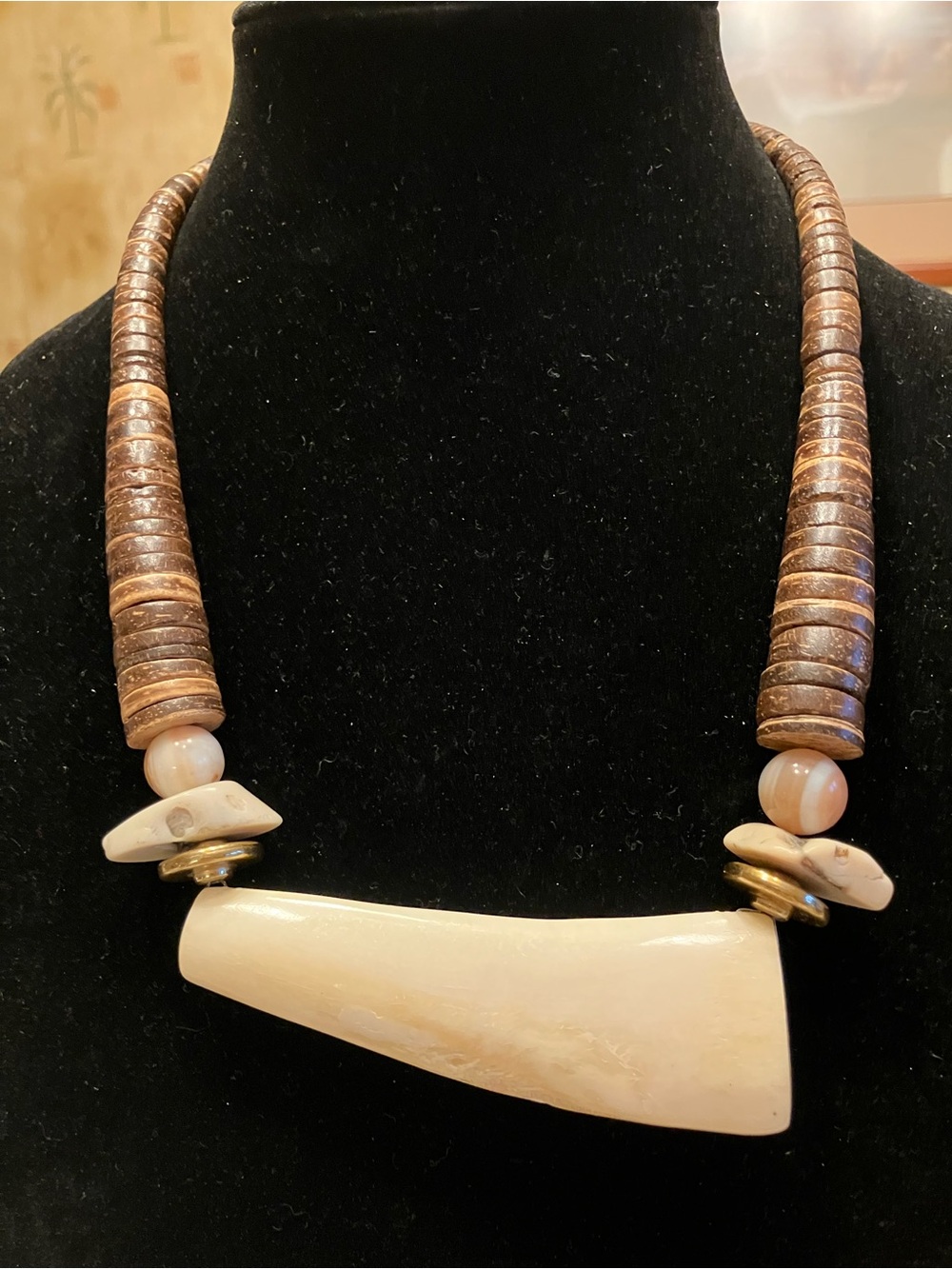 VINTAGE TRIBAL STATEMENT NECKLACE